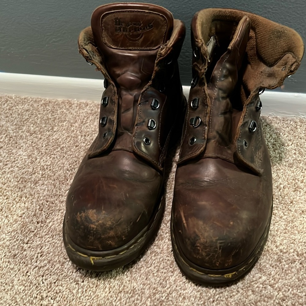 Vintage (90’s) Dr. Martens Boots (steel toe)